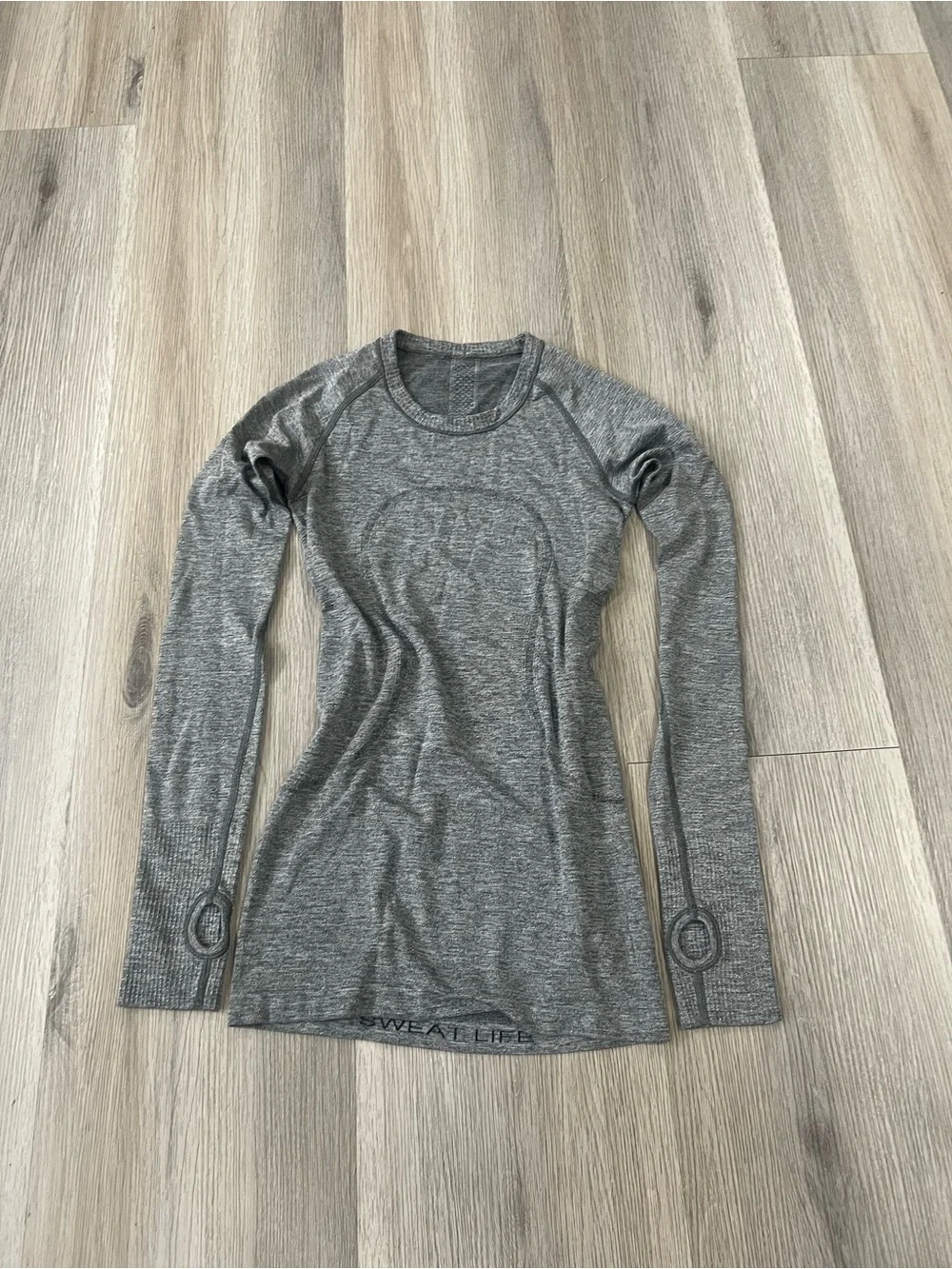 lululemon athletica Heather Grey Long-Sleeve Seamless Performance Top